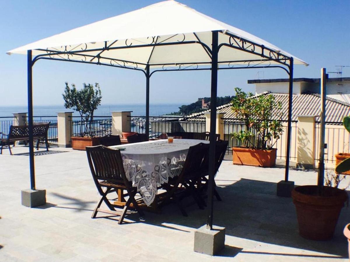 Riviera Mare Apartment Varazze Bagian luar foto